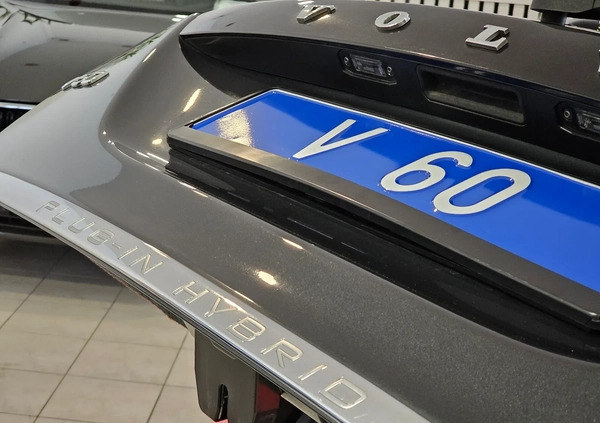 Volvo V60 cena 79900 przebieg: 231000, rok produkcji 2014 z Jeziorany małe 562